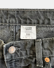 Load image into Gallery viewer, Vintage Made in Canada Levis 550 Jeans
