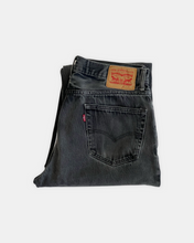 Load image into Gallery viewer, Vintage Levis 550 Jeans
